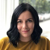 Yana Welinder Headshot